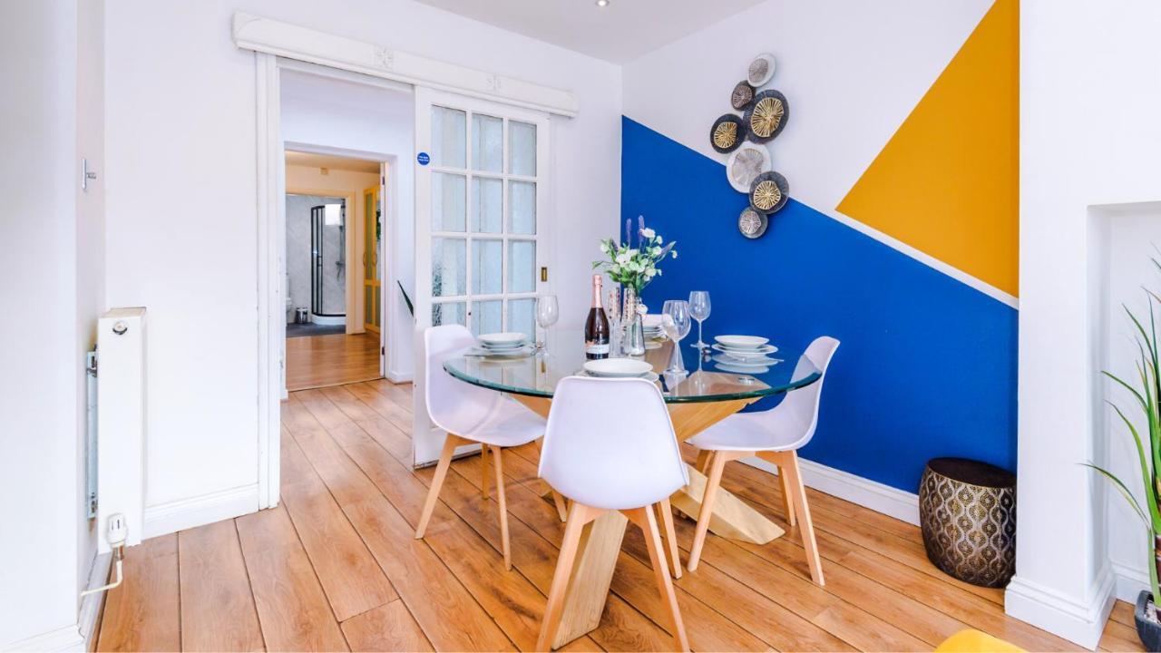 Newhall Road - 4 Bedroom Chester Home - Parking Wervin Exterior foto